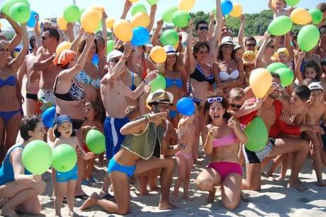 gli Amici del Baltic in spiaggia