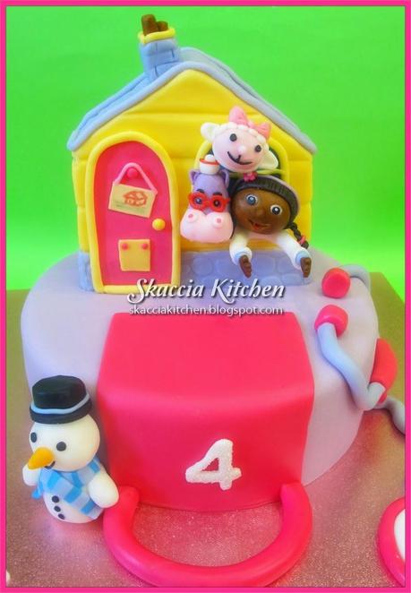 Dottoressa Peluche Cake