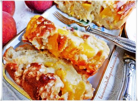 Plumcake alle pesche gialle farcito con confettura di arance e carote senza lattosio