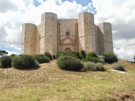 Esplorando la Puglia #3: Polignano a Mare e Castel del Monte