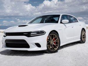 Charger SRT Hellcat, la berlina Dodge-Fiat più veloce del mondo 