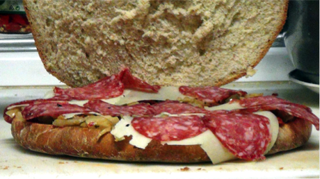 Non Solo Cartoni presenta... Casa di Cura Don Minico- il panino alla disgraziata più famoso di Messina!