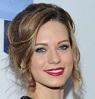 Lyndsy Fonseca dopo Nikita si unisce al pilot comedy “Down Dog” di Amazon