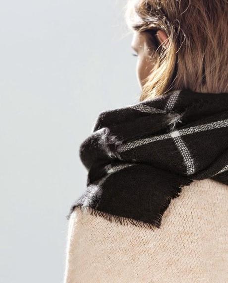 Zara tartan scarf: le maxi sciarpe in lana scozzese