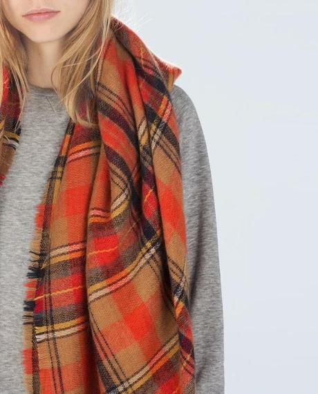 Zara tartan scarf: le maxi sciarpe in lana scozzese