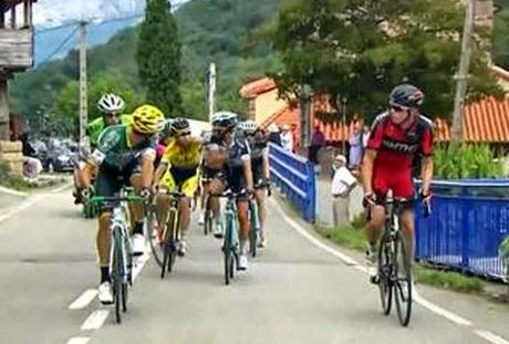 Vuelta: Volano pugni tra Rovny e Brambilla, espulsi dalla gara