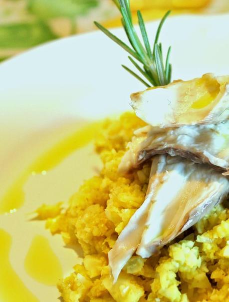 Cous Cous di Cavolfiore al Curry e Filetti di Orata al Cartoccio