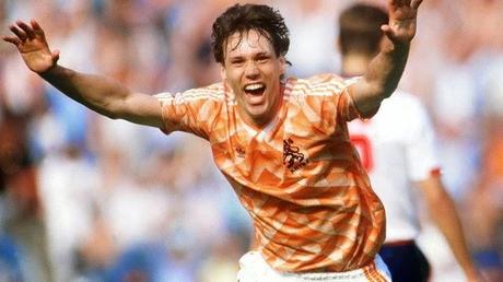 Calcio, da van Basten a Messi: la classifica dei bomber degli ultimi 25 anni