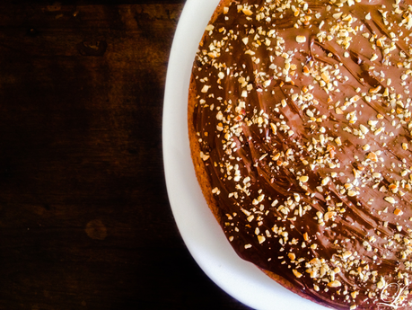 Torta di nocciole alla ricotta con crema di nutella