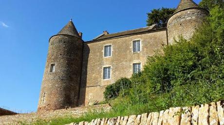 Il castello di Brancion  (foto di Patrick Colgan, 2014)