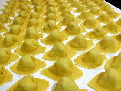 I CAPPELLETTI IN BRODO DI SABRINA E LUCA