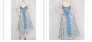 We love vintage '50 dress