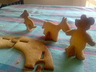 PASTA FROLLA ovvero AMICI A CASA PASTA FROLLA ovvero AMICI A CASA