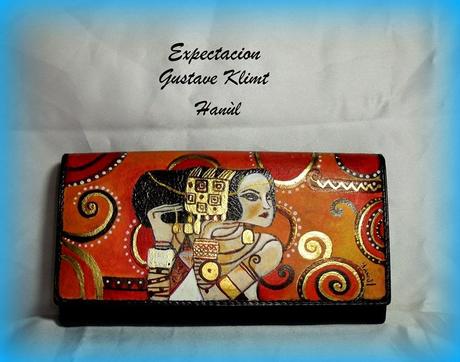 PORTAFOGLI DIPINTI A MANO; HAND-PAINTED WALLETS.