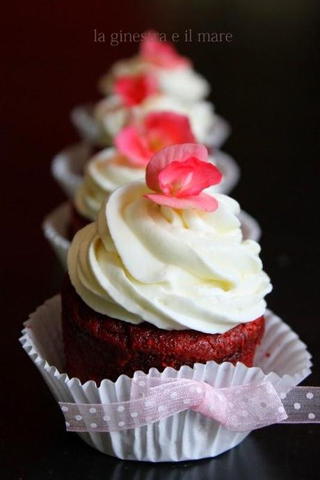 red velvet cupcakes ...buonissimi!