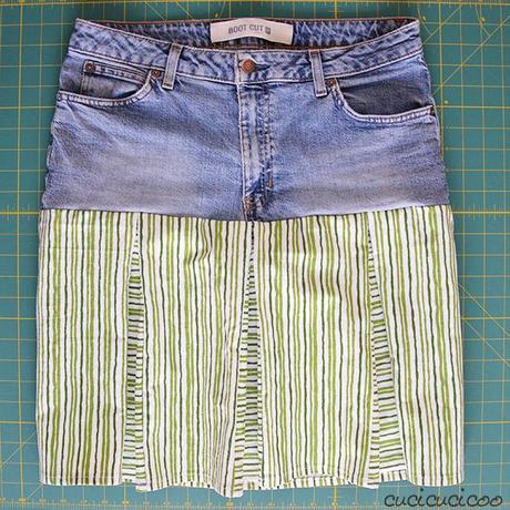 Refashion Tutorial: Make a box pleated skirt from jeans and sheets
