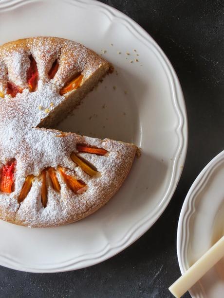 Cake integrale alle pesche e cardamomo