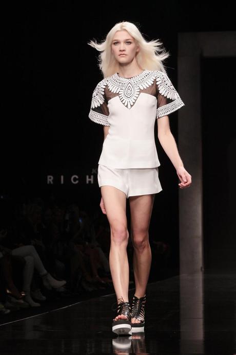 Milano Moda Donna: John Richmond P/E 2015