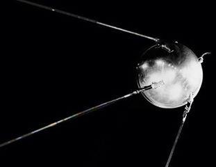 sputnik.jpg Appunti di storia-57 anni fa, la pallina di alluminio che affascinò e spaventò il mondo.