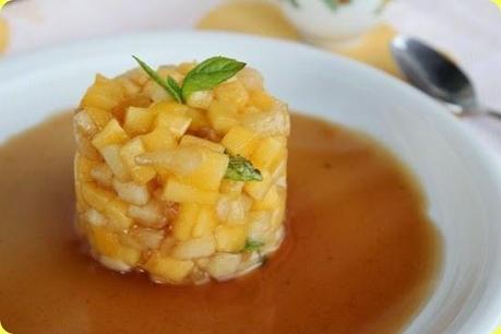 Tartara di pesche con infusione all'Earl Grey Tartara di pesche con infusione all'Earl Grey