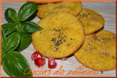Crackers allo Zafferano con semi di papavero e sesamo