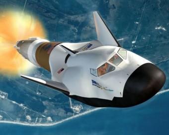 Il Dream Chaser della Sierra Nevada Corporation, in rendering su un vettore United Launch Alliance Atlas V. Crediti: SNC.