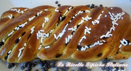 Treccia di pan brioche con Nutella