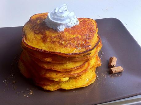 Pancake di zucca: dolci americani perfetti per la festa di Halloween