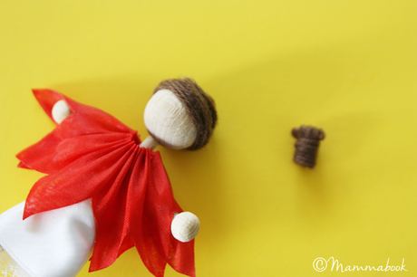 Qualche idea per una bambola riciclata – Some ideas for an upcycled little doll