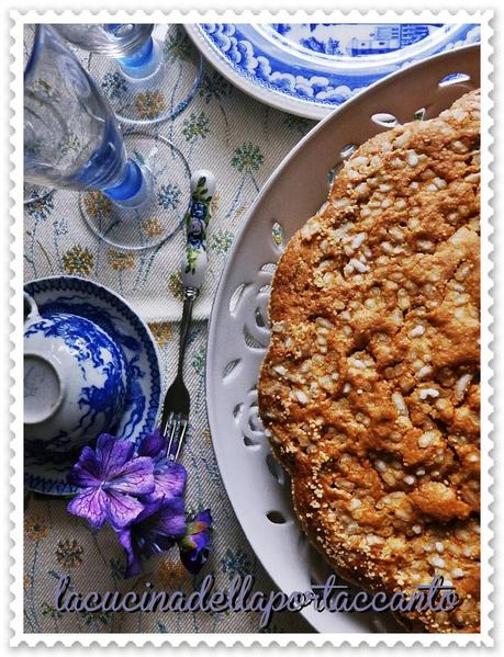 Torta dolce di zucchine e mandorle