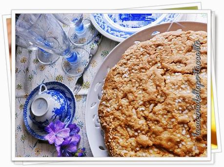 Torta dolce di zucchine e mandorle