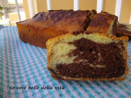 Plum cake alla panna variegato al cioccolato