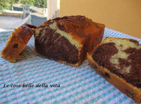 Plum cake alla panna variegato al cioccolato