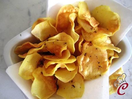 Chips di patate senza frittura: l'incontro tra curiosità, aspettativa, desiderio e gusto