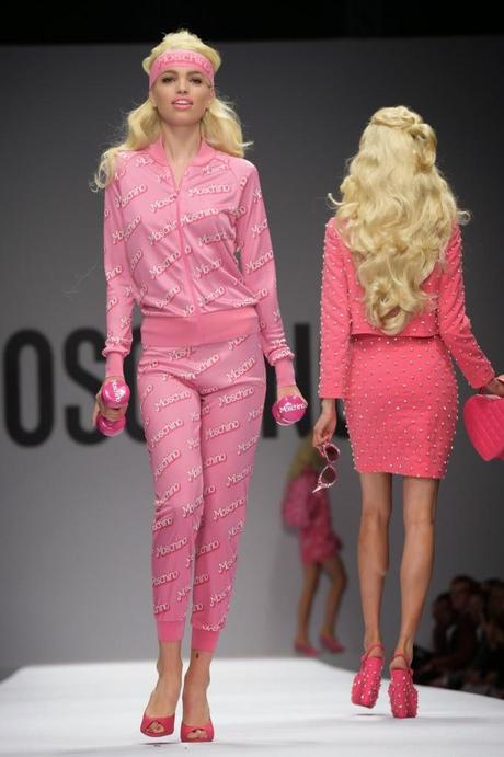 Barbie modella per Moschino