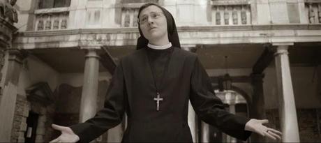Sister Cristina presenta  
