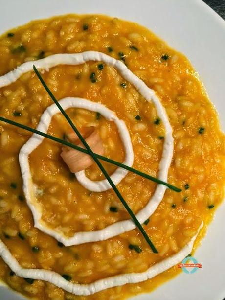 Risotto alle carote con caprino e olio allo zenzero