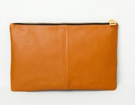 Pull and Bear, pochette 12,90€