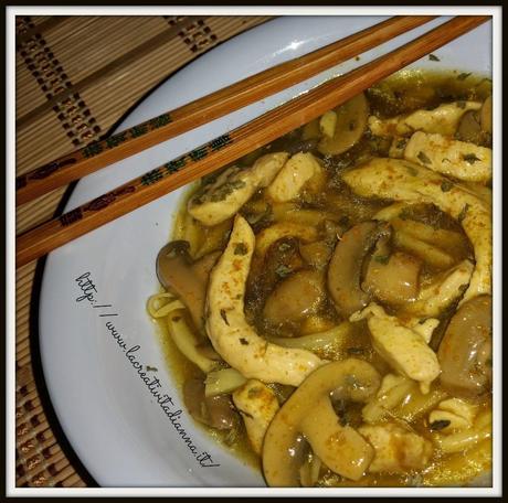 Ricetta cinese: Pollo con funghi e bambù.