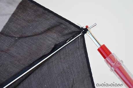 Tutorial: How to remove fabric from umbrellas | www.cucicucicoo.com