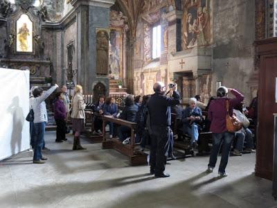 Lodi all'etica, meglio se donna.