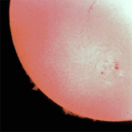 Sun on October 25 -  Fujifilm FinePix XP10 placed (manually) on the telescope - gif movie - Lecco Planetarium