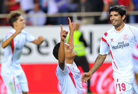 Siviglia-Villarreal 2-1: Una rimonta negli ultimi cinque minuti lancia Unai Emery in vetta alla Liga siviglia-villarreal