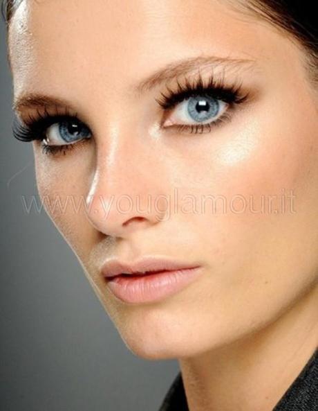 Make-Up: Ciglia Lunghe e Voluminose
