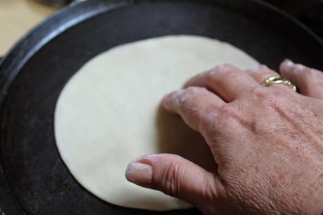 Chapati o Roti, il pane indiano per iniziare la nostra avventura in India.