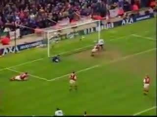 (VIDEO)Ryan Giggs Goal - FA CUP Semifinal vs Arsenal '99 #LegendaryGoals