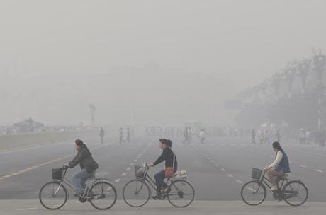 Inquinamento Pechino vacanza Inquinamento a Pechino: cinesi in vacanza forzata