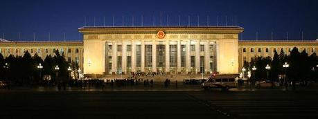 800px-Great_Hall_Of_The_People_At_Night