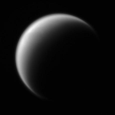 Titan moving away gif movie (from about 175.000 to about 285.000 km) - cb3 filter Titan moving away gif movie (from about 175.000 to about 285.000 km) - cb3 filter
