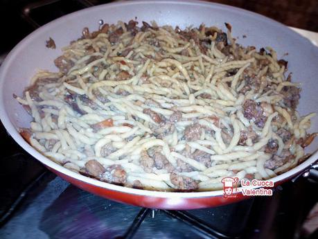 trofie con porcini e salsiccia